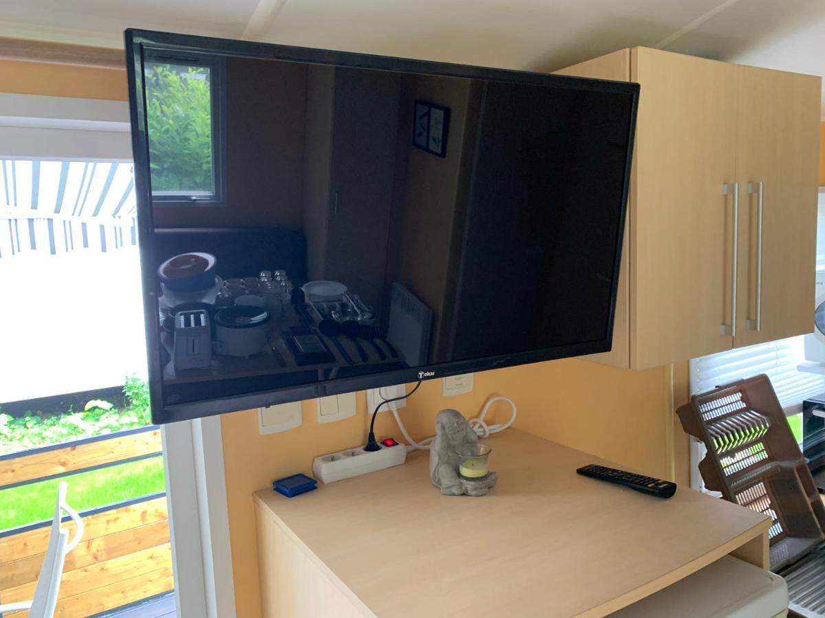 Les mobil homes d’oliver rob Saint-Chéron Extérieur photo