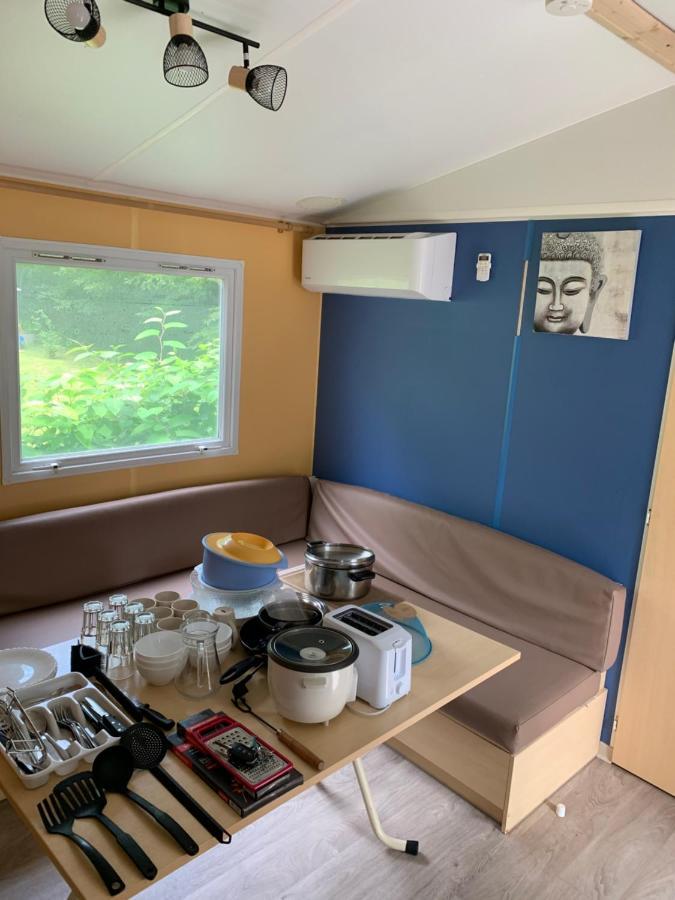 Les mobil homes d’oliver rob Saint-Chéron Extérieur photo
